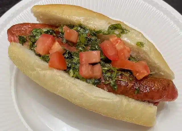 Choripan plated